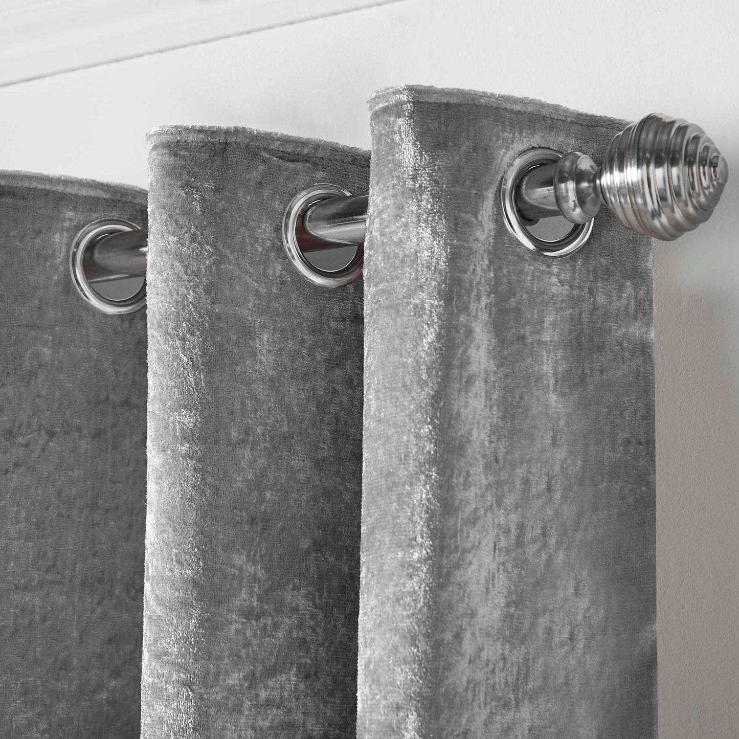 Amelia Crushed Velvet Eyelet Curtains - Silver