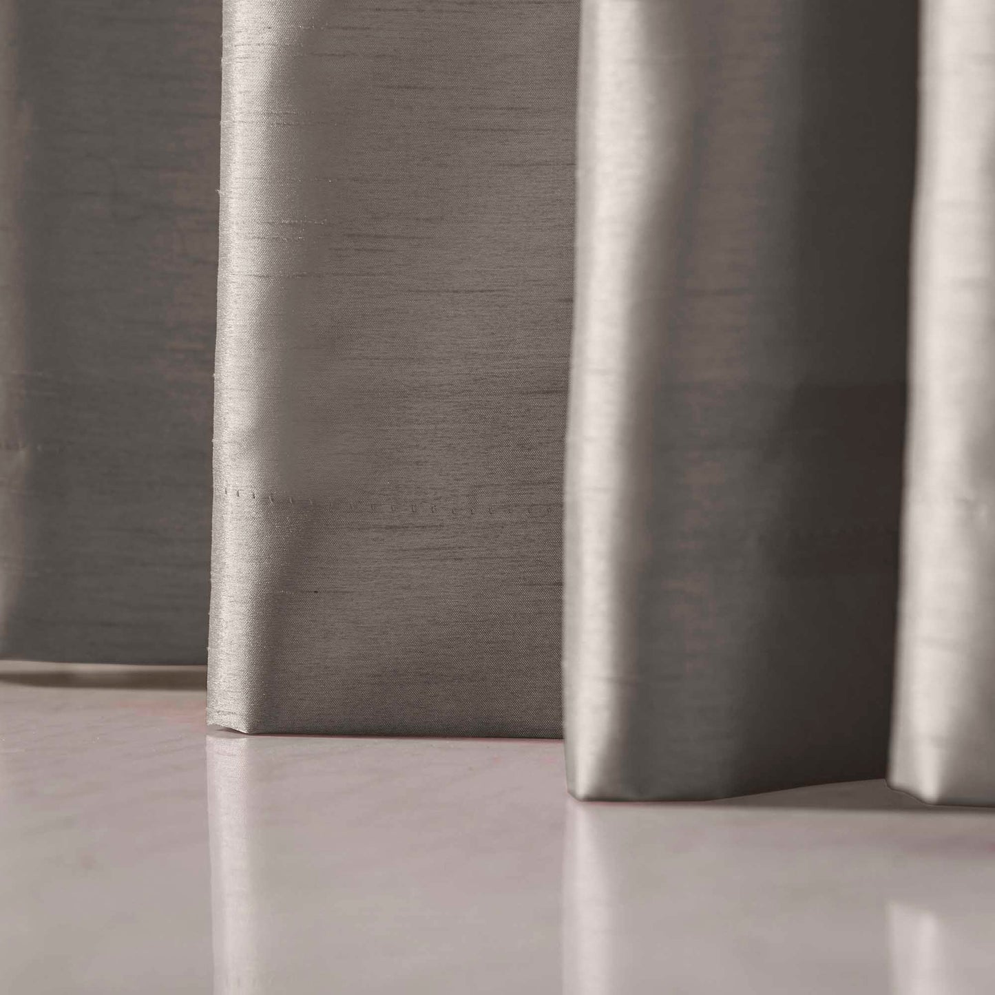 Olivia Velvet Top Eyelet Curtains - Silver