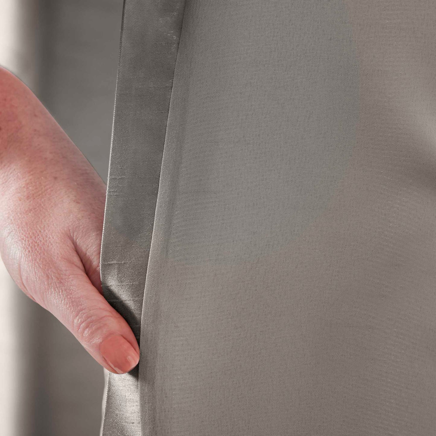 Olivia Velvet Top Eyelet Curtains - Silver