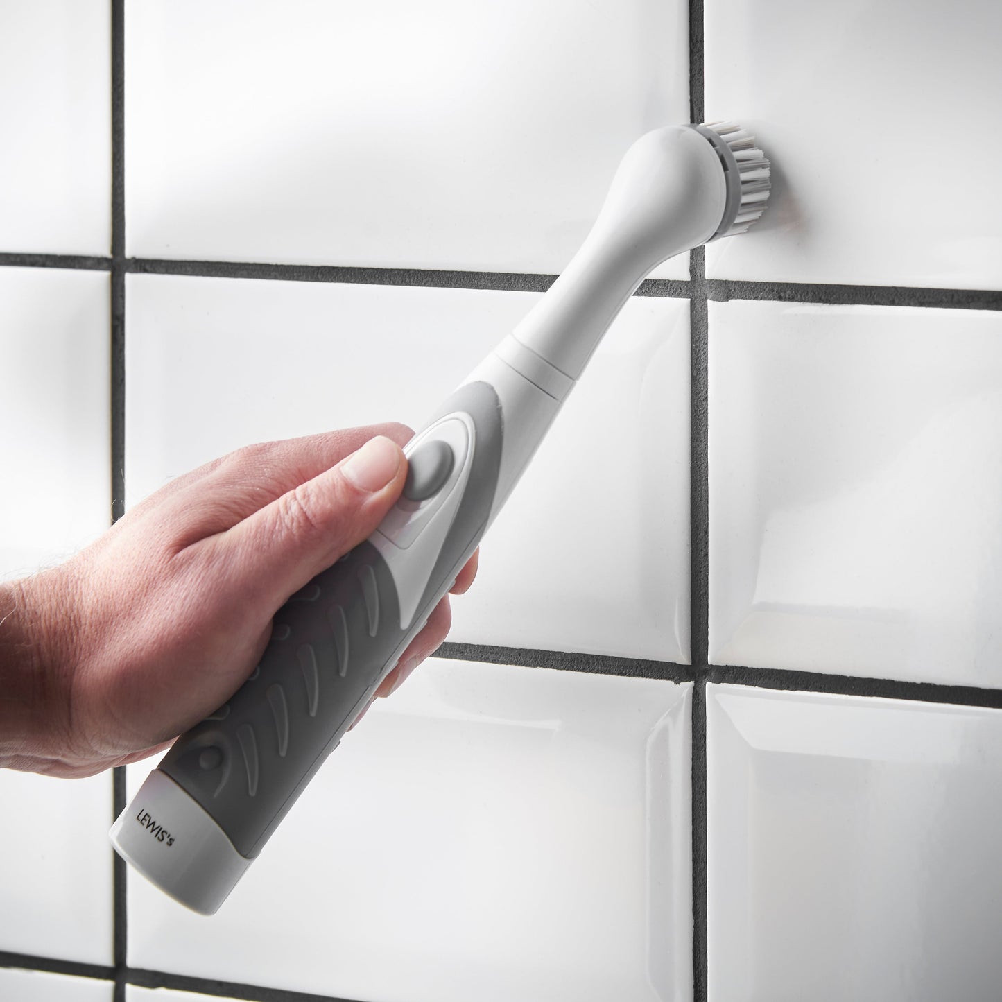 LEWIS'S Turboscrub Brush – Cleaning Products – Scrubbing Brush, Electric Cleaning Brush, Scrubber Bottle Brush, Power Scrubber, Long Brush, Spin Scrubber, Electric Scrubbing Brush