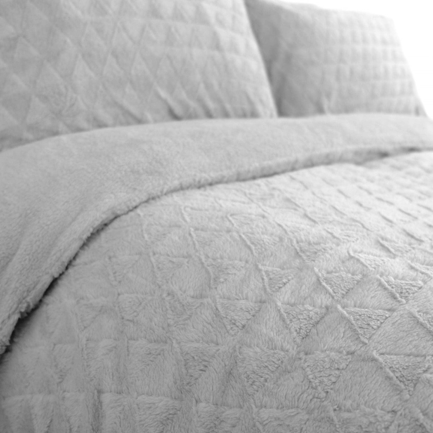 Teddy Geo Embossed Duvet Set - Silver
