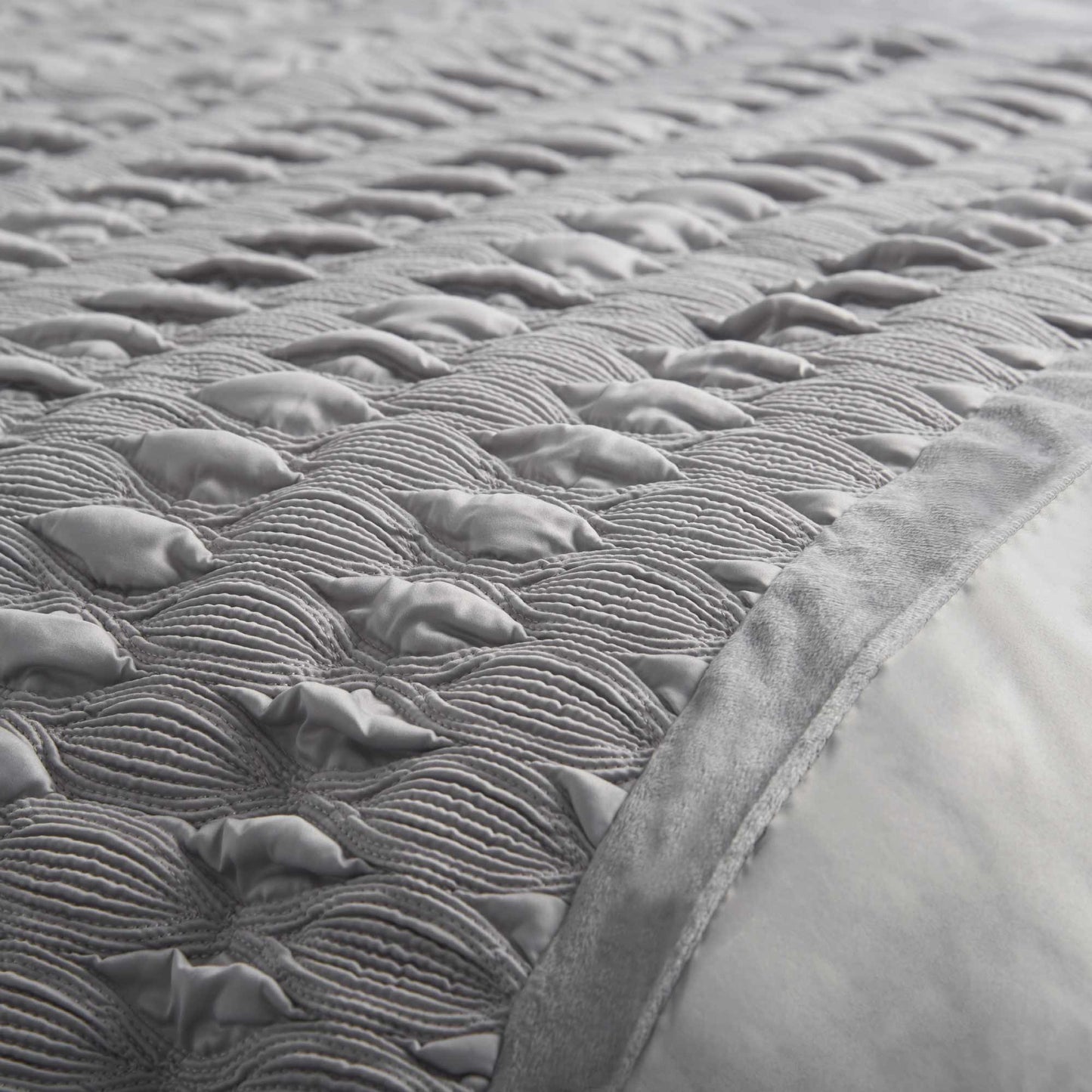 Aria Quilted Satin Panel Luxury Duvet Set - Silver
