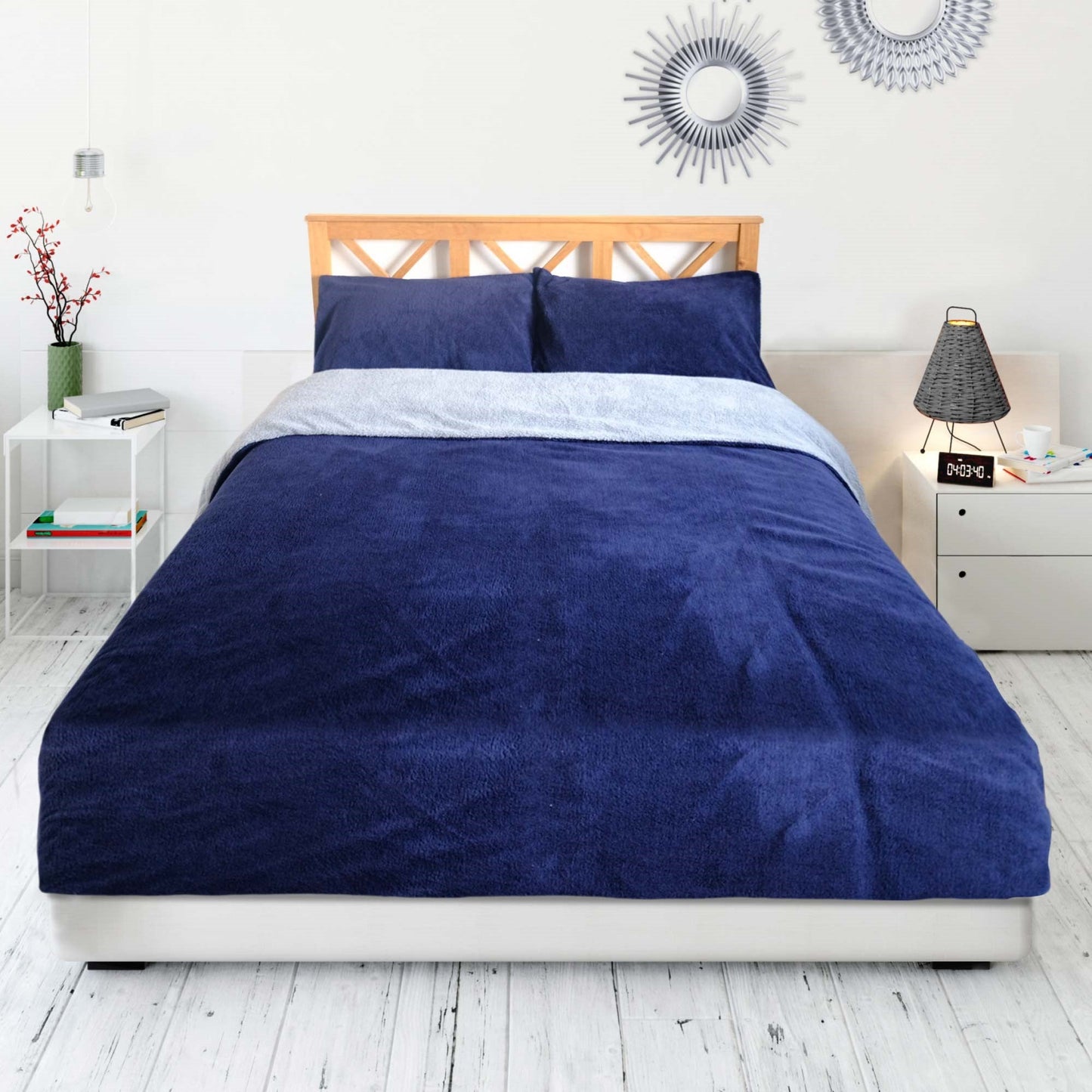 Teddy Reversible Duvet Set - Navy/Grey
