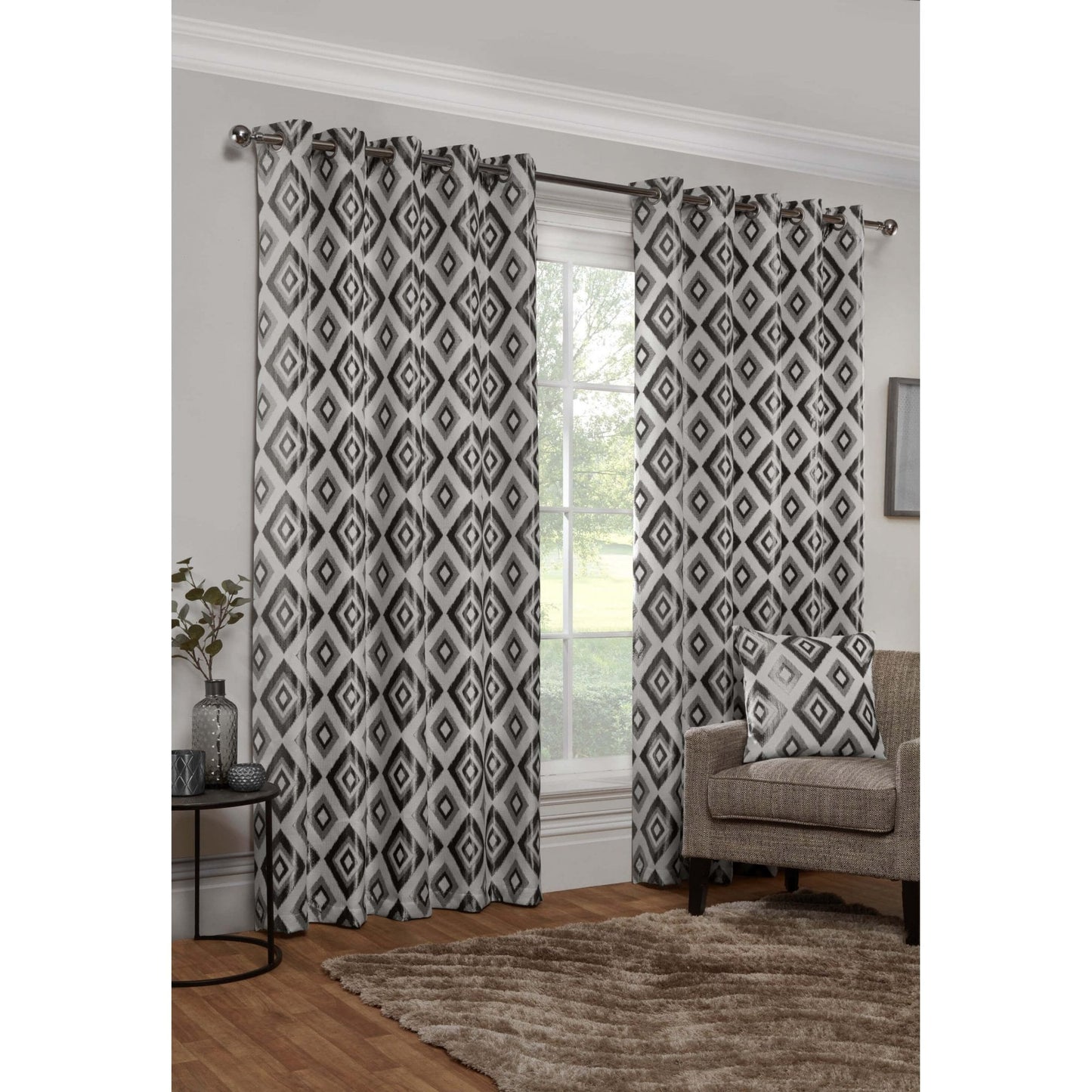 Geo Diamond Eyelet Curtains - Silver