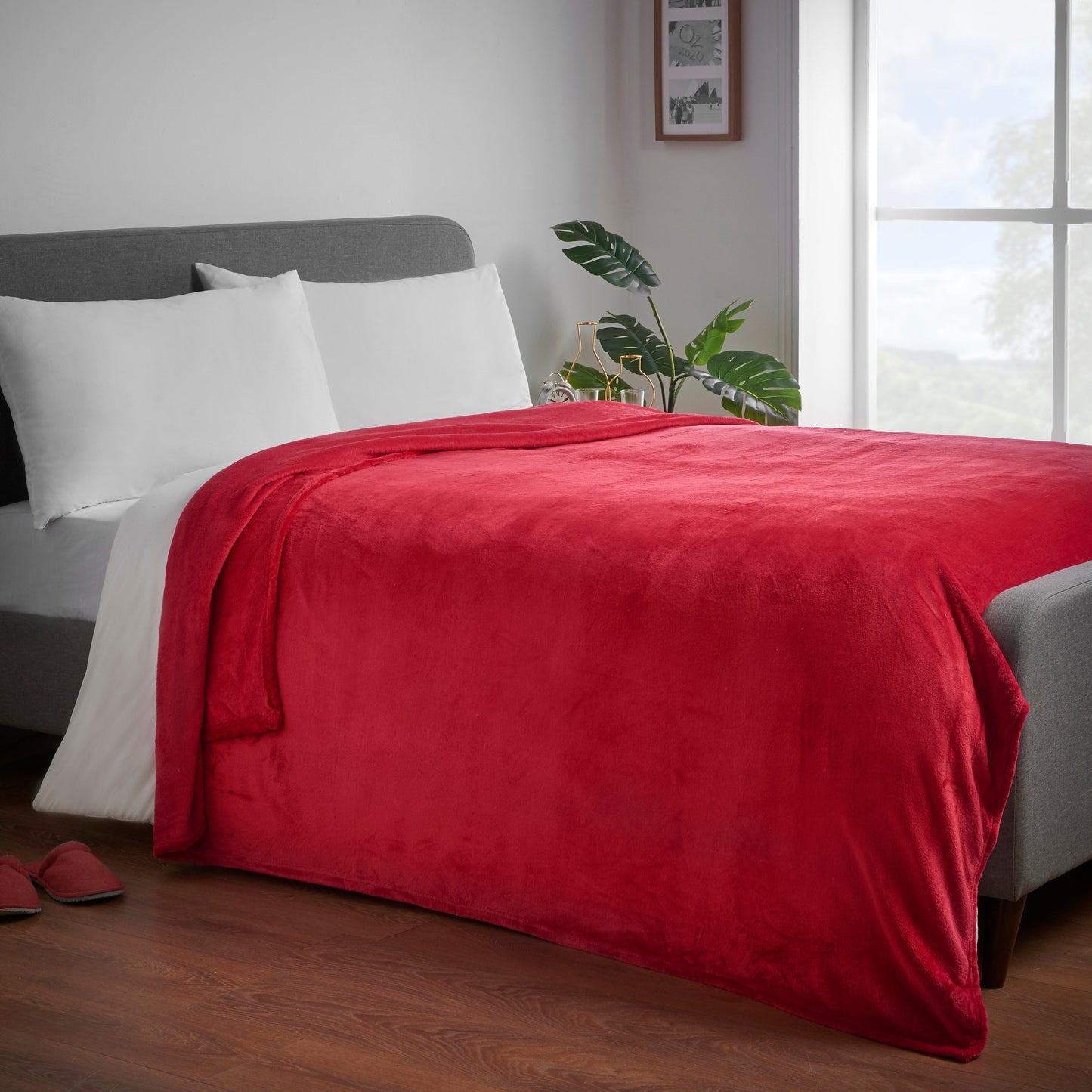 Super Soft Flannel Throw - Red