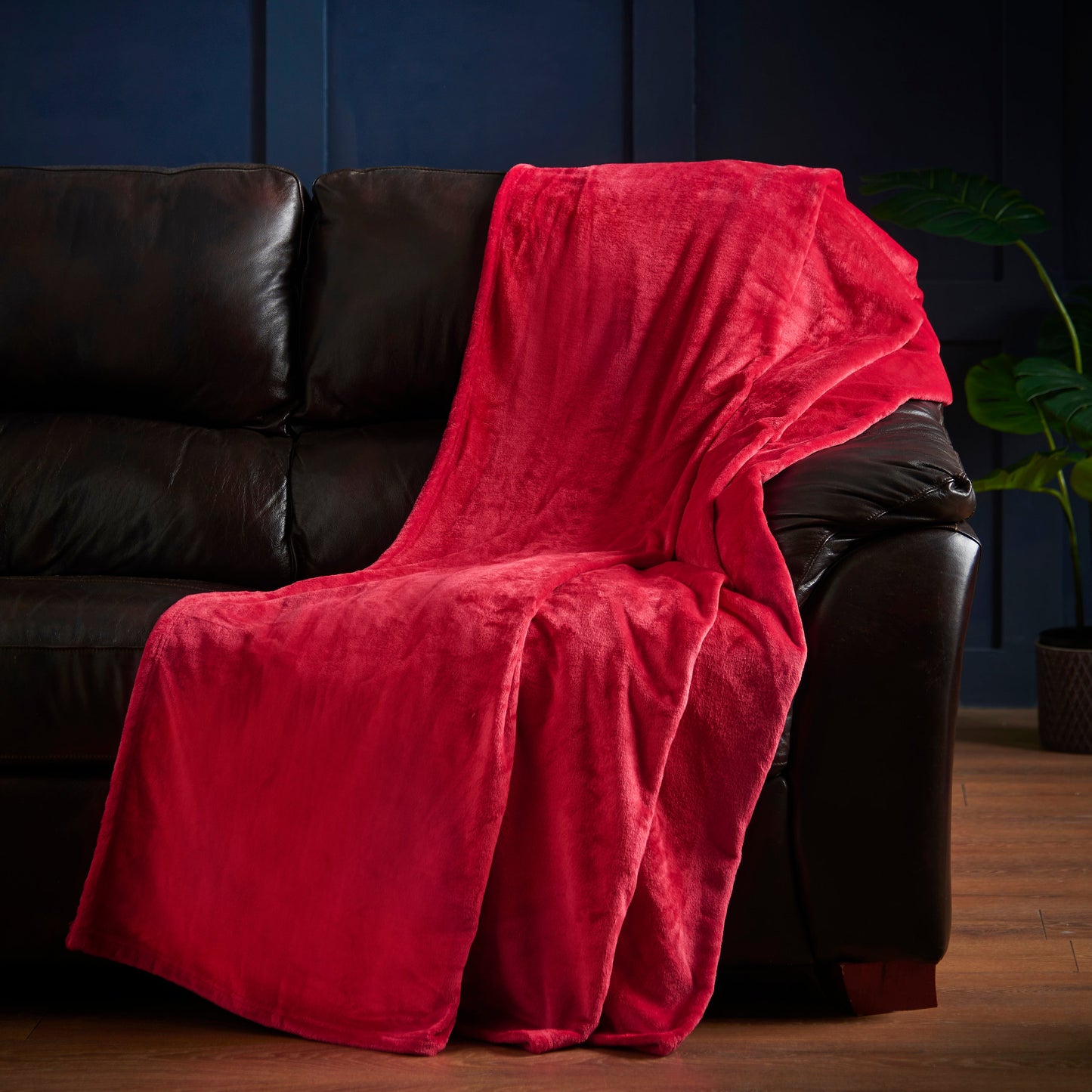 Super Soft Flannel Throw - Red